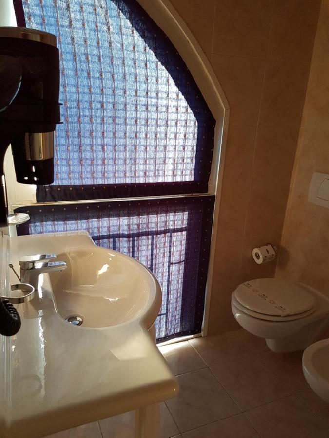 Hotel Le Cardinal Bastiglia Buitenkant foto